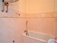 Pronájem bytu 1kk 32m2 po rekonstrukci, P4 Nusle, Sdružení, nezařízen - Sdružení