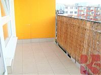 Pronájem bytu 2kk 57m2, P9 Vysočany, ul. Pod Harfou, novostavba, balkón, garážové stání - balkon