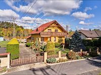 Rodinný dům s bazénem, pergolou a kouzelnou zahradou  Kfely u Ostrova - Foto 23