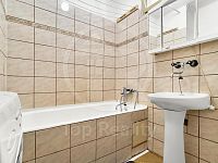 Prodej bytu 2+1 v cihlovém domě, Ostrov nad Ohří - Foto 18