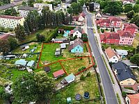 Prodej ideální 1/2 rodinného domu s rozlehlým pozemkem a samostatnou zahradou v centru obce Vintířov - DJI_20260629155601_0003_D.JPG