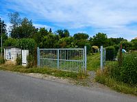 Prodej zahrady, Chodov, U potoka - ChatGPT Image 7. 7. 2026 15_14_42
