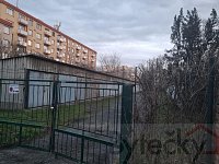 Pronájem garážového stání 20 m2 v areálu, vjezd z ulice Bezová, Praha 4 - Braník  - 20241218_160914.jpg