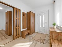 Prodej dvougeneračního rodinného domu s garáží a zahradou 905 m2  Jesenice u Prahy - Foto 12