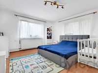 Prodej dvougeneračního rodinného domu s garáží a zahradou 905 m2  Jesenice u Prahy - Foto 17