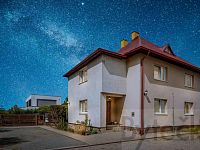 Prodej dvougeneračního rodinného domu s garáží a zahradou 905 m2  Jesenice u Prahy - Foto 28