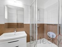 Prodej dvougeneračního rodinného domu s garáží či dílnou a zahradou 907 m2  Jesenice u Prahy - Foto 14