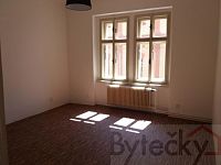 Pronájem bytu 2+1 65 m2 + balkon, J. Plachty, Praha 5-Smíchov, metro Anděl._tram. 5 min. pěší chůzí