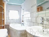 Patrový rodinný dům s pozemkem 482 m2, obec Pyšely - (7) Dum Pysely 6.jpg