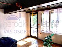 Prodej rodinného domu 6+kk s velkou zahradou o celkové výměře 1605 m2 ve Zdislavicích. - 5f2824a2-d8d4-4fec-ad61-726ebf74852d (1).jpg