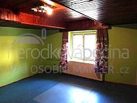 Prodej rodinného domu 6+kk s velkou zahradou o celkové výměře 1605 m2 ve Zdislavicích. - fefc958a-d43b-4ddb-8eca-1b6b640baf0f (1).jpg