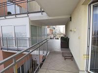 2+kk/T, 66m2, Praha 10, nový, zařízený, parkovací místo - Foto 2