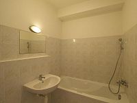 Garsoniera, Praha 10, Zahradní Město - 3.jpg
