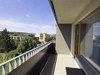 2+kk/L, Praha 8, nový, zařízený - 002.jpg