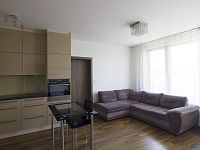 2+kk/L, Praha 8, nový, zařízený - 003.jpg