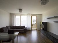 2+kk/L, Praha 8, nový, zařízený - 004.jpg