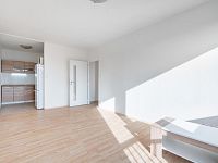 2+kk, Praha 8, po rekonstrukci, 48m2 - Foto (13 of 20).jpg