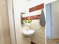 2+kk, Praha 8 - Čimice, 45m2, po rekonstrukci - 01P0186390.jpg