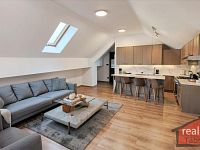 18. Nový podkrovní byt 2+kk, 60,28 m2, Nupaky, Praha východ