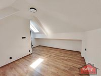 18. Nový podkrovní byt 2+kk, 60,28 m2, Nupaky, Praha východ - Foto 7