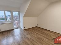 3. Nový byt 1+kk s balkonem, Nupaky, Praha východ - Foto 3