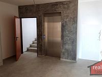 3. Nový byt 1+kk s balkonem, Nupaky, Praha východ - Foto 14