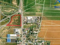 Prodej parcely 14.000 m2 pro komerční využití - doprava - průmyslová hala - lehká výroba - Pardubice