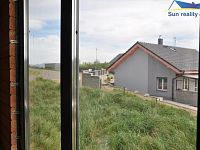 Prodej pozemku o výměře 1197m2 s RD ve fázi hrubé stavby v obci Police u Valašského Meziříčí - DSC_0857.JPG