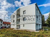 Prodej nového Bytu o dispozici 2+KK a podlahové ploše 54,6m2, s vlastní zahradou a samost. vchodem - Fotoface_241015_04.jpg