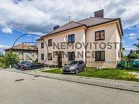 Prodej bytu 3+1, 86 m2 po rekonstrukci OV se zahradou, Dělnická ul., Velešín - 260614_Fotoface_01.jpg