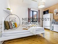 Prodej bytu 3+1, 86 m2 po rekonstrukci OV se zahradou, Dělnická ul., Velešín - 260614_Fotoface_26.jpg