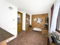 Rodinný dům na Vysočině s jedinečným potenciálem, lokalita Strmilov - Malý Jeníkov - předsíň kopie.jpg