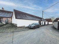 Rodinný dům na Vysočině s jedinečným potenciálem, lokalita Strmilov - Malý Jeníkov - venkovní pohled z ulice 2.strana