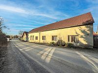 Rodinný dům na Vysočině s jedinečným potenciálem, lokalita Strmilov - Malý Jeníkov - venkovní pohled z ulice