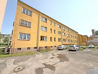 Skvělá lokalita! Prodej bytu 2+1, 54,1 m² – Dobrovodská, České Budějovice - venek 2.jpg