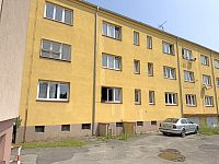 Skvělá lokalita! Prodej bytu 2+1, 54,1 m² – Dobrovodská, České Budějovice - venek.jpg