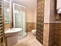 Pronájem garsonky, plocha 28 m², lokalita České Budějovice, Rudolfovská tř. - Koupelna