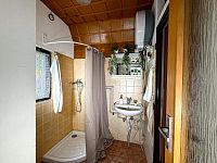 Prodej chaty v Dolní Stropnici – Osada Šťastná hvězda - Přízemí - koupelna