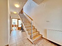 prodej řadového RD 5+kk  147m2 ul. Pod Nouzovem Praha 9 Kbely + 2x terasa+ garáž + 2x park.stání - Foto 21