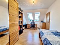 prodej řadového RD 5+kk  147m2 ul. Pod Nouzovem Praha 9 Kbely + 2x terasa+ garáž + 2x park.stání - Foto 22