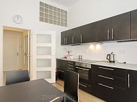 Pronájem bytu 2+kk 42 m2 s patrem na spaní, Praha 5 Smíchov, kompletně zařízeno  - Foto 9