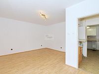 Pronájem bytu 1+1 30 m2, Praha 10 Malešice, nezařízeno - Foto 2