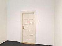 kancelář 13m2 ul.  Národní Praha 1 Nové město u metra po rek. nezařízená 1 patro bez výtahu - Foto 2