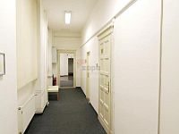2 kanceláře (2x 13m2) ulice Národní Praha 1 nezařízené neprůchozí 1.patro bez výtahu bez provize! - Foto 3