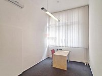2 kanceláře (2x 13m2) ulice Národní Praha 1 nezařízené neprůchozí 1.patro bez výtahu bez provize! - Foto 1