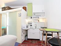 Pronájem hezkého bytu 1+kk 30m2 Praha 4 Záběhlice, kompletně zařízen, zahrada k užívání - Foto 4