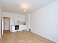 Pronájem světlého bytu 3+kk 62 m2 Praha 7 Holešovice Ortenovo náměstí