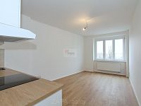 Pronájem světlého bytu 3+kk 62 m2 Praha 7 Holešovice Ortenovo náměstí - Foto 2