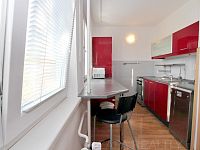 Pronájem bytu 4+kk/L 75 m2 Praha 4 Záběhlice, nezařízeno - kuchyn.JPG