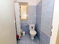 Pronájem bytu 2+1 69 m2 Praha 3 Žižkov - WC.JPG